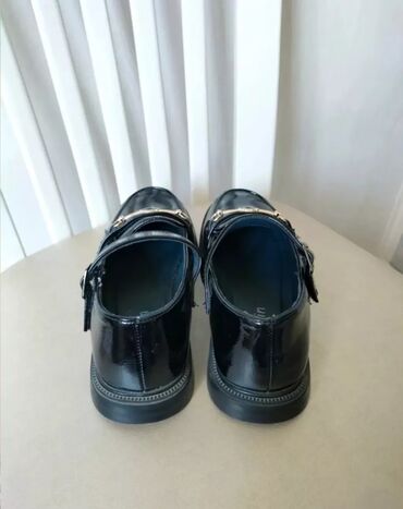 Детская обувь: Продаю туфли девичковые в идеальном состоянии, размер 36. Цена 500 — 3