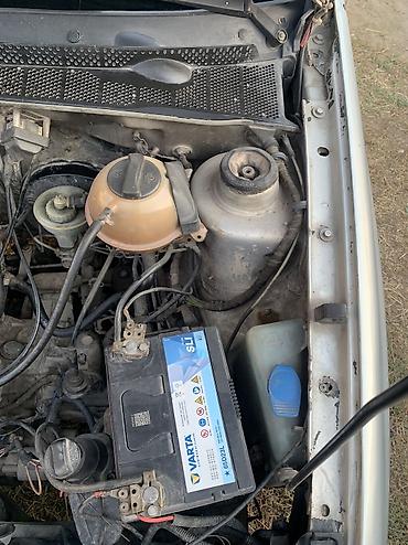 жак бу: Volkswagen Golf: 1992 г., 1.8 л, Кол менен иштөөчү, Бензин, Хетчбек — 10