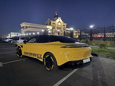 gen 2: Zeekr 007: | 2024 г. Седан — 1