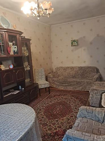 hamam dusu: Hövsan qəsəbəsinin mərkəzində yol qıragında 1,2 sotun icində 2 otaqlı — 2