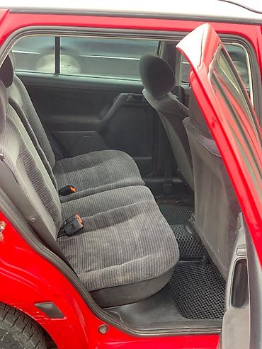 Volkswagen: Volkswagen Golf: 1994 г., 1.6 л, Механика, Бензин, Хэтчбэк — 8