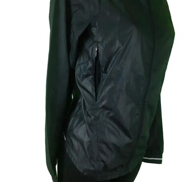 Sportska odeća: Gornji deo odeće, Za odrasle, Upotrebljenо — 7