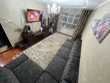 квартиро: 3 комнаты, 68 м², Индивидуалка, 4 этаж, Косметический ремонт