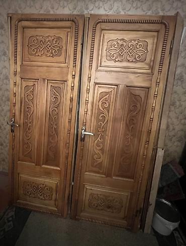 9 ədəddir hamsı birlikdə Əl işçiliyi qoz və palıd ağac qapılar dəsti