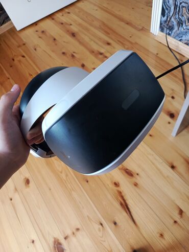 PS2 & PS1 (Sony PlayStation 2 & 1): PS VR təcili 300 manata satılır Üstündə Skyrim vr oyunu verilir 1-2