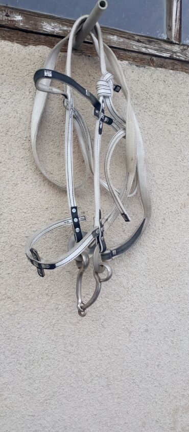 Товары и оборудование для с/х животных: Уздечка для лошади с трензелем. - Материал: ремни из синтетики/стропы — 4