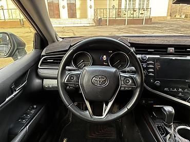 toyota corrolla: Toyota Camry: 2018 г., 2.5 л, Вариатор, Гибрид, Седан — 7