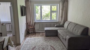 продажа квартиры в бишкеке: 2 бөлмө, 42 кв. м, Хрущевка, 1 кабат, Евроремонт
