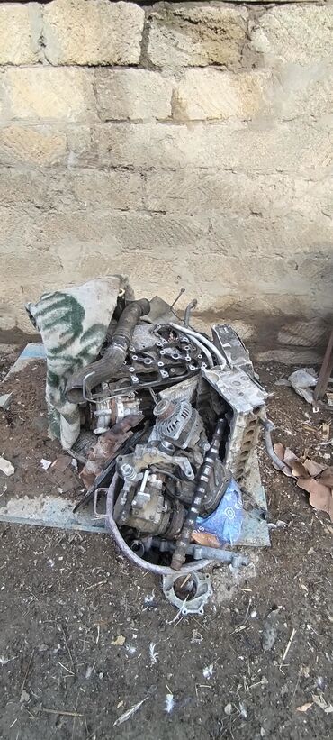 Sbor motorlar və silindr başlıqları: Kia KIA., 2.5 l, Dizel, 2005 il, İşlənmiş — 4