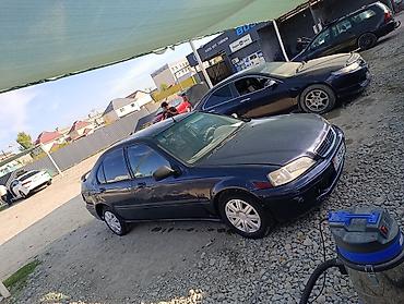 Унаа: Honda Civic: 1999 г., 1.6 л, Кол менен иштөөчү, Бензин, Седан — 3