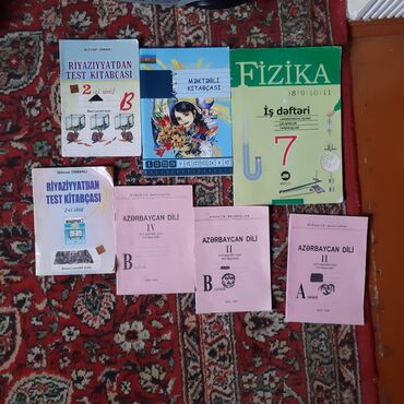 Digər məktəb dərslikləri: Dərs üçün əlavə vəsait. Əksəriyyəti yenidir heç açılmayıb. Tək tək — 10