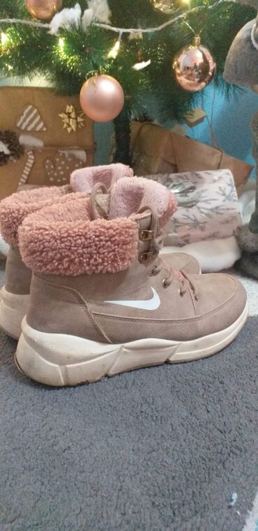 cizme preko kolena ravne: Ankle boots, Nike, 40