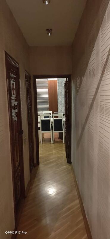 Uzunmüddətli kirayə mənzillər: Salam evdə hər cür şərait var tam dolu evdi 4 otaq olub 3 otaqa — 6