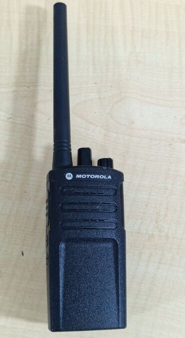 Qulaqcıqlar: Motorola DP1400, ünsiyyət ehtiyacları üçün etibarlı və dayanıqlı bir