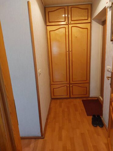 Uzunmüddətli kirayə mənzillər: Nərimanov metrosunun yaxınlığında 5 mertebeli binanın 3-cü — 10