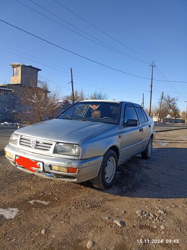 фолксваген вента: Volkswagen Vento: 1992 г., 1.8 л, Механика, Бензин, Седан