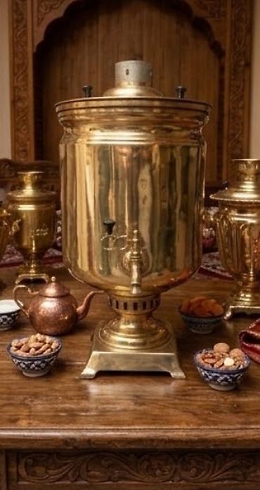 Самовары: Самовар угольный (дровяной), латунный — 6