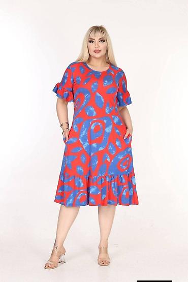 Haljine: Haljine 
Vel XL.2xL .3xL. 4xL. 
Cena 2500 din — 2