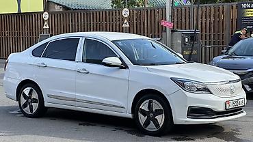 Продажа авто: Dongfeng : 2022 г., Автомат, Электромобиль, Седан — 3