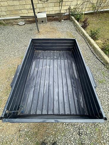 235 70 16: Yük qoşqusu – minik avtomobili üçün - Korpus: metal, tam qapalı — 7