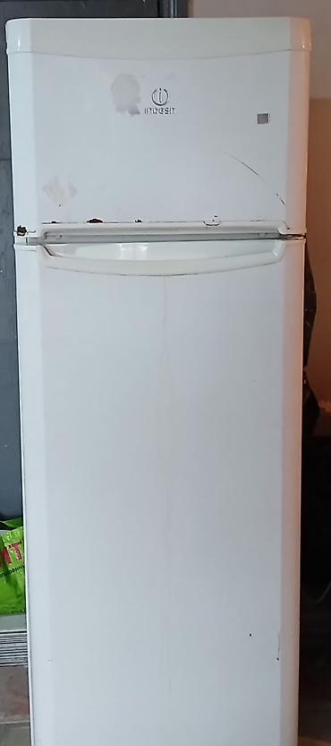 samovar satilir: Indesit iki qapılı buzxanaya qeder işleyir problem yoxdur Mator — 1