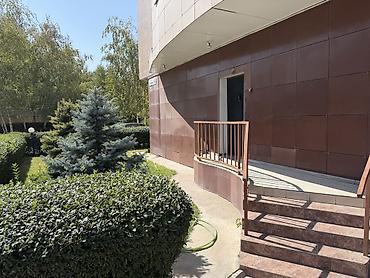 открыто: Сдаю The entire office: 50 м², С ремонтом — 8