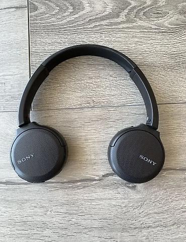 Qulaqcıqlar: Sony on-ear simsiz qulaqlıq - Rəng: qara - Bluetooth bağlantısı – — 1