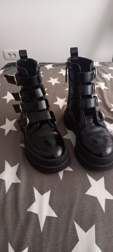 srebrne sandale na petu: Ankle boots, Bershka, 38