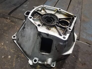 Auto delovi: Zvono menjaca Lada 2121,21213,21214 Niva, Lada 7 Riva. Polovno — 7