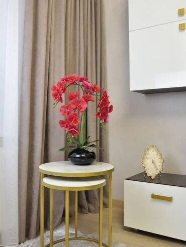 Декоративные цветы: Орхидея искусственная для декора в керамическом горшке Орхидея — 18