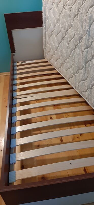 Çarpayılar: İşlənmiş, Təknəfərlik çarpayı, Bazasız, Matras ilə, Siyirməsiz, Azərbaycan — 7