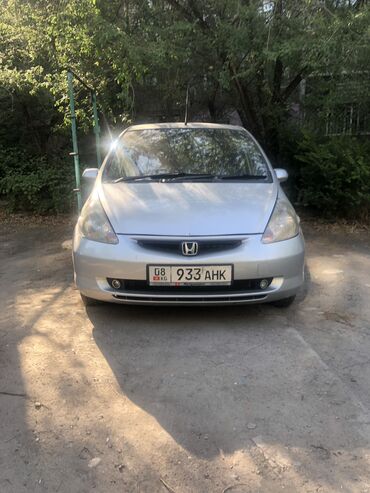 хонда спайке: Сдается в аренду Honda Fit 2003 года Аренда: 1100 сом Депозит: 15000