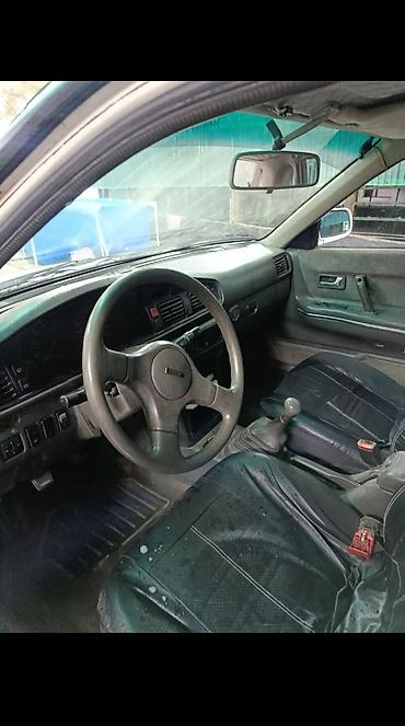 каракол мото: Mazda 626: 1990 г., 2 л, Механика, Бензин, Лифтбек — 4
