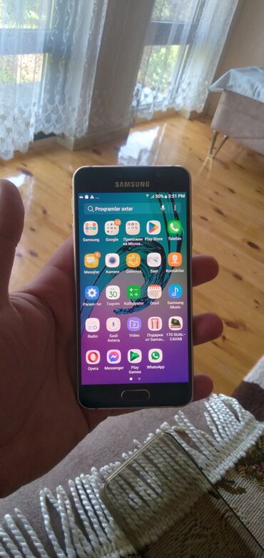 telefon lənkəran: Samsung Galaxy A3 2016, rəng - Bej, İki sim kartlı