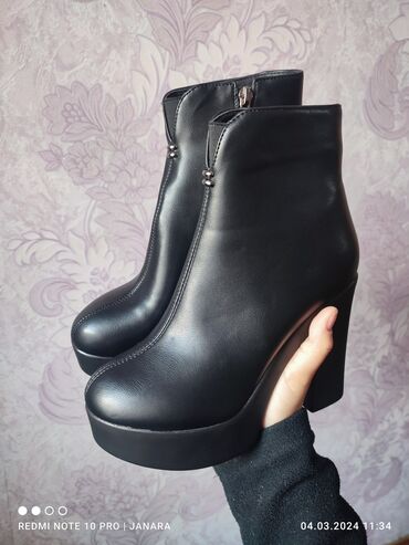 женская обувь на осень: Сапоги, Размер: 38, цвет - Черный, Beauty Girls