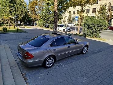 Mercedes-Benz: Mercedes-Benz E-Class: 2.7 l | 2003 il Sedan — 12