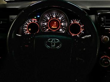 Toyota: Toyota Fortuner: 2010 г., 4 л, Автомат, Бензин, Внедорожник — 9