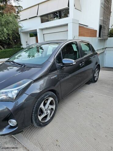 Toyota: Toyota Yaris: 1.5 l. | 2015 έ. Χάτσμπακ — 2