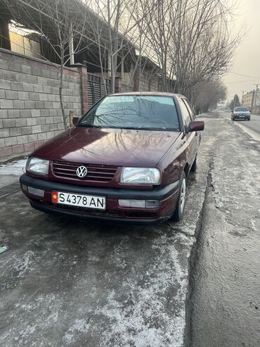 volkswagen t4: Volkswagen Vento: 1994 г., 1.8 л, Механика, Бензин, Седан