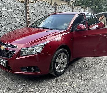 Chevrolet Cruze: 2010 г., 1.8 л, Автомат, Седан