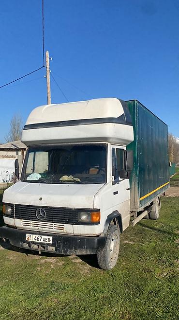мотоцикл с коляской: Грузовой фургон Mercedes-Benz (кабина-будка) - Тип: бортовой фургон с — 4