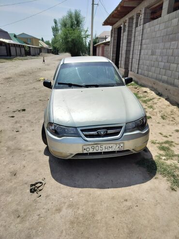 Daewoo Nexia: 2008 г., 1.6 л, Механика, Бензин, Седан