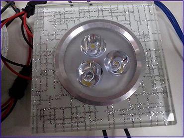 t: LED lamp rozetna 3W 0K staklena . LED rozetna staklena 3X1W 0K — 1