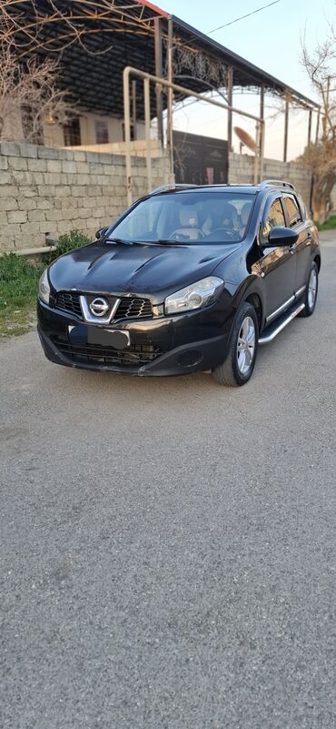 Nissan: Nissan Qashqai: 2 l | 2013 il Krossover — 14