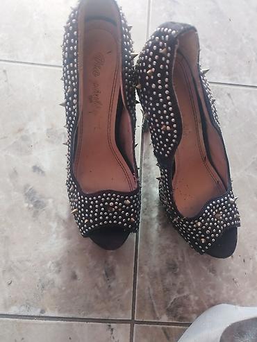 swarovski nakit za decu: Crne ženske peep-toe štikle sa platformom i visokom tankom potpeticom — 1