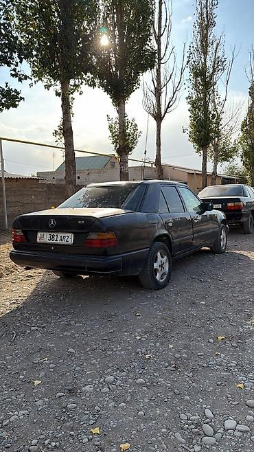 Mercedes-Benz W124: 1988 г., 2.3 л, Механика, Бензин, Седан at lalafo.kg Mercedes-Benz W124: 1988 г., 2.3 л, Механика, Бензин, Седан