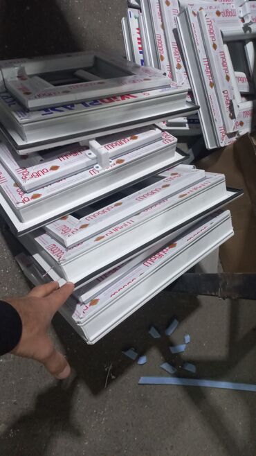 Plastik pəncərələr: Fortuçka 40x40=25 man 40x50=30 man 40x60=35 man 50x50=35 man 60x60=45 — 5