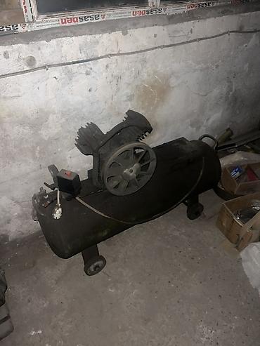 Alətlər: Sənaye tipli hava kompressoru - Üfüqi silindrik qəbuledicili — 3
