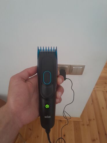 Trimmerlər və saç qırxan maşınlar: Saç qırxan maşın, Braun, İşlənmiş, Ünvandan götürmə — 8