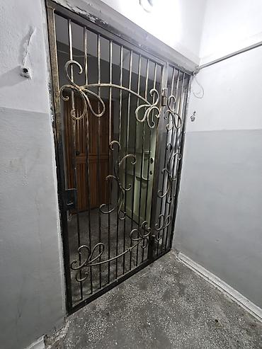 7 микра район: 2 комнаты, 50 м², Индивидуалка, 3 этаж, Старый ремонт — 10